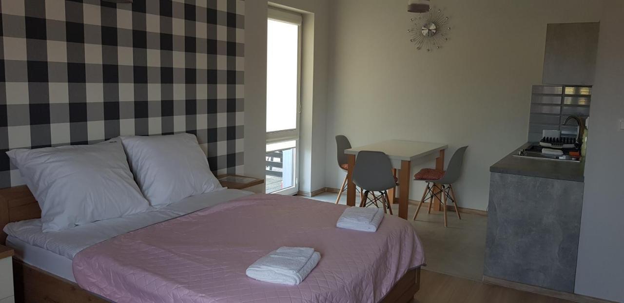 Apartamenty Maja -Pokoje - Domy Wakacyjne -Basen Podgrzewany -Jacuzzi - Sauna Леба Экстерьер фото
