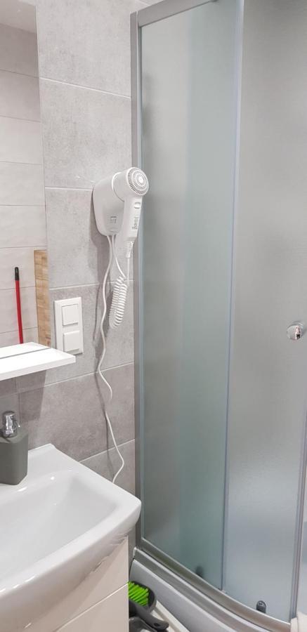 Apartamenty Maja -Pokoje - Domy Wakacyjne -Basen Podgrzewany -Jacuzzi - Sauna Леба Экстерьер фото