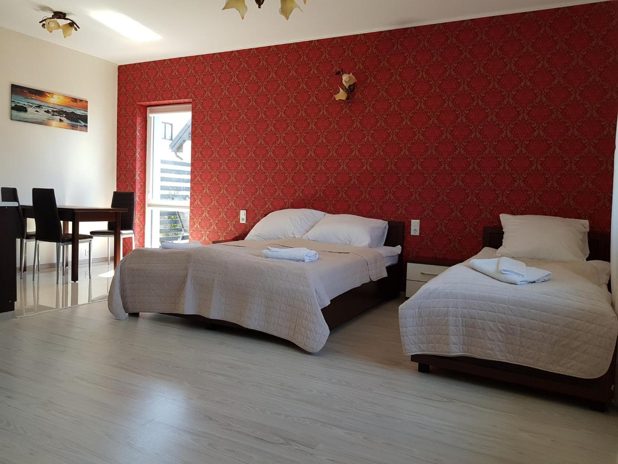 Apartamenty Maja -Pokoje - Domy Wakacyjne -Basen Podgrzewany -Jacuzzi - Sauna Леба Экстерьер фото