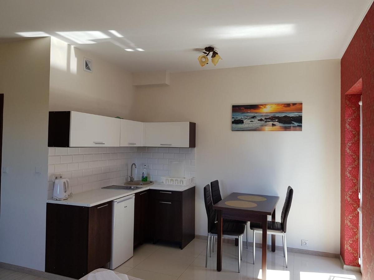 Apartamenty Maja -Pokoje - Domy Wakacyjne -Basen Podgrzewany -Jacuzzi - Sauna Леба Экстерьер фото