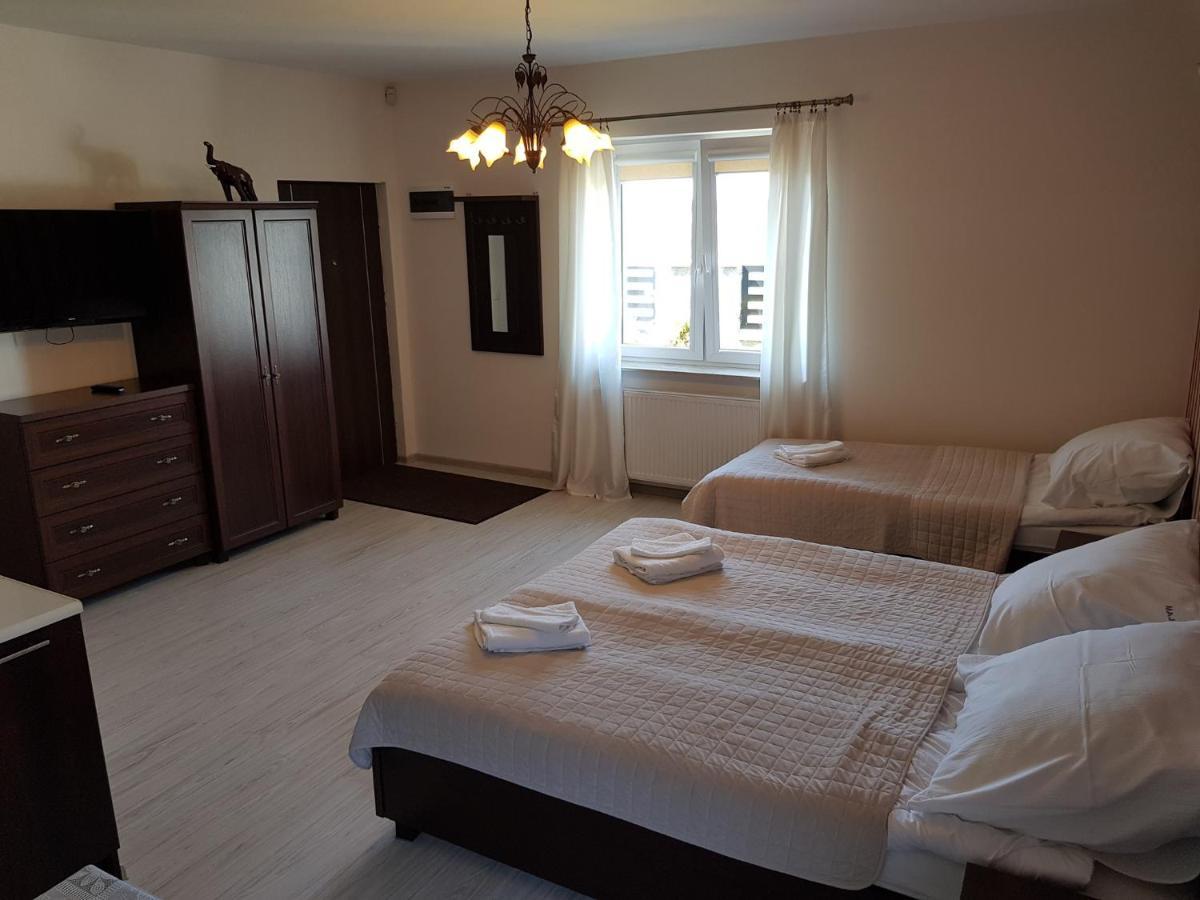 Apartamenty Maja -Pokoje - Domy Wakacyjne -Basen Podgrzewany -Jacuzzi - Sauna Леба Экстерьер фото