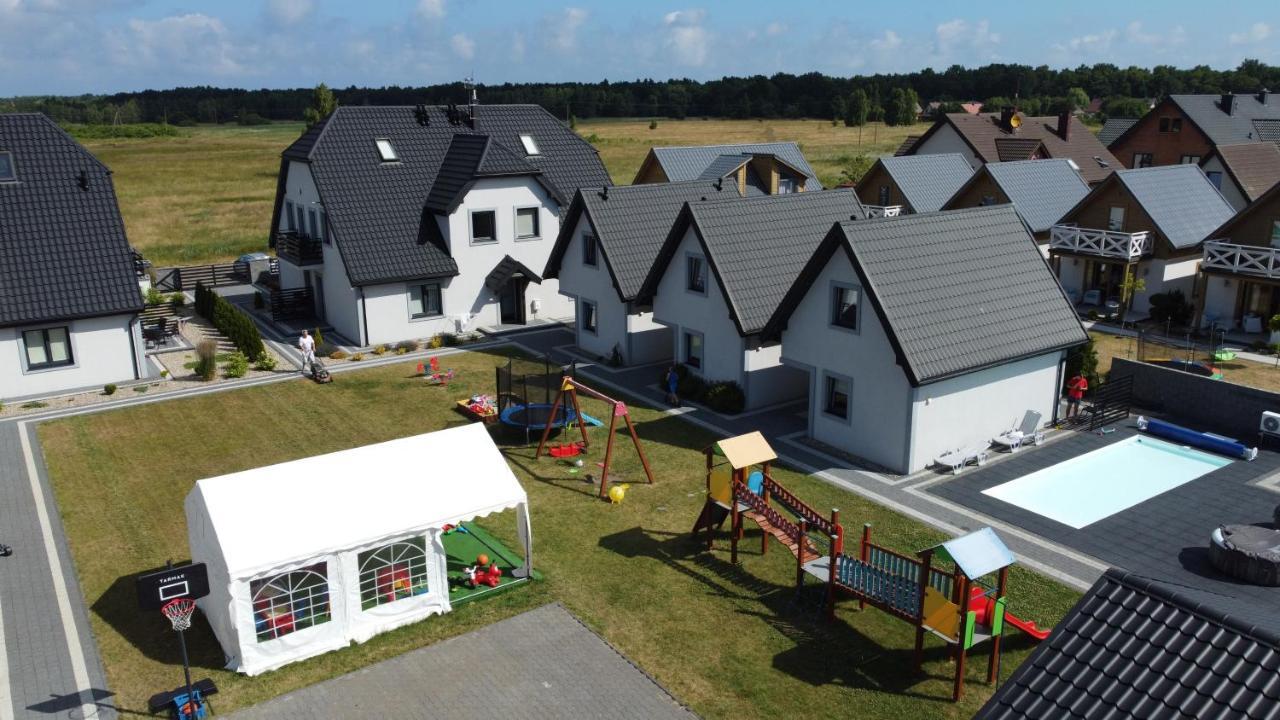 Apartamenty Maja -Pokoje - Domy Wakacyjne -Basen Podgrzewany -Jacuzzi - Sauna Леба Экстерьер фото