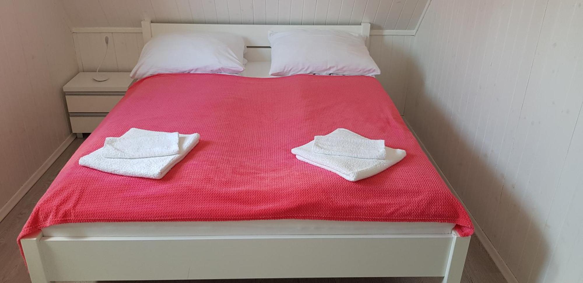 Apartamenty Maja -Pokoje - Domy Wakacyjne -Basen Podgrzewany -Jacuzzi - Sauna Леба Номер фото