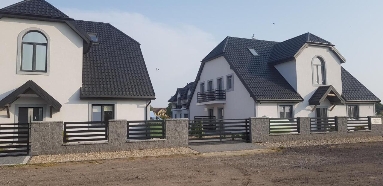 Apartamenty Maja -Pokoje - Domy Wakacyjne -Basen Podgrzewany -Jacuzzi - Sauna Леба Экстерьер фото